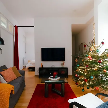 Grand Loft Avec Patio Proche Des Quais Appartement