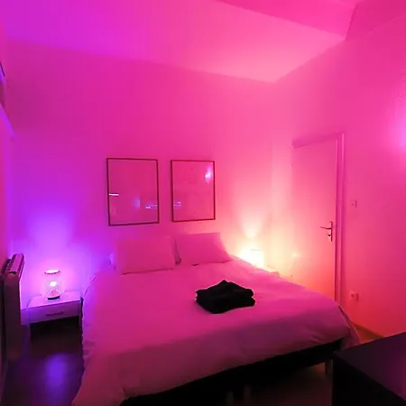 Avec Patio Prive Centre Apartment